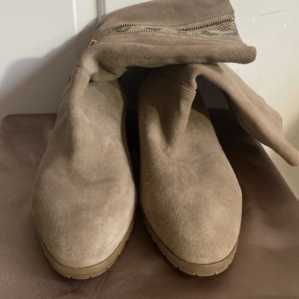 Michael Kors Boot - Picture 9 of 9